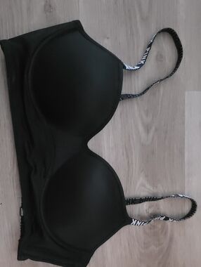 PINK Victoria's Secret Black Padded T-Shirt Bra with Logo Straps